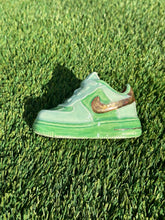 Load image into Gallery viewer, Baby AF1 Green Tangerine &amp; Gold Luster
